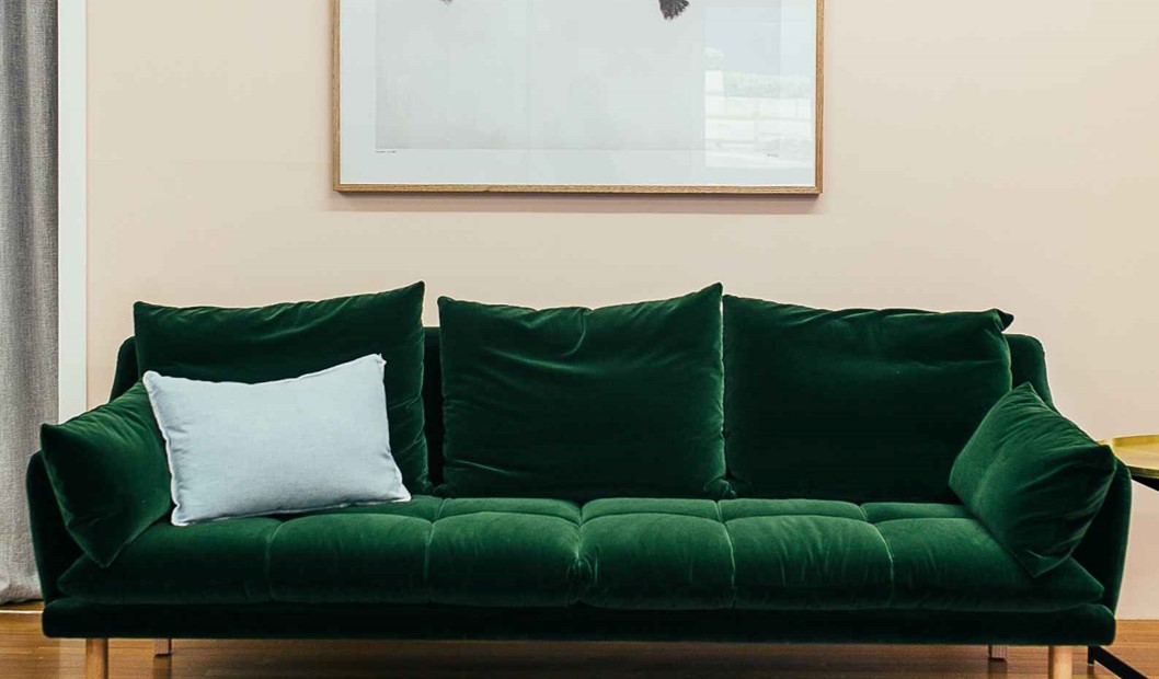 En cuir, en tissu, en velours Nos conseils pour nettoyer un canapé :  Femme Actuelle Le MAG